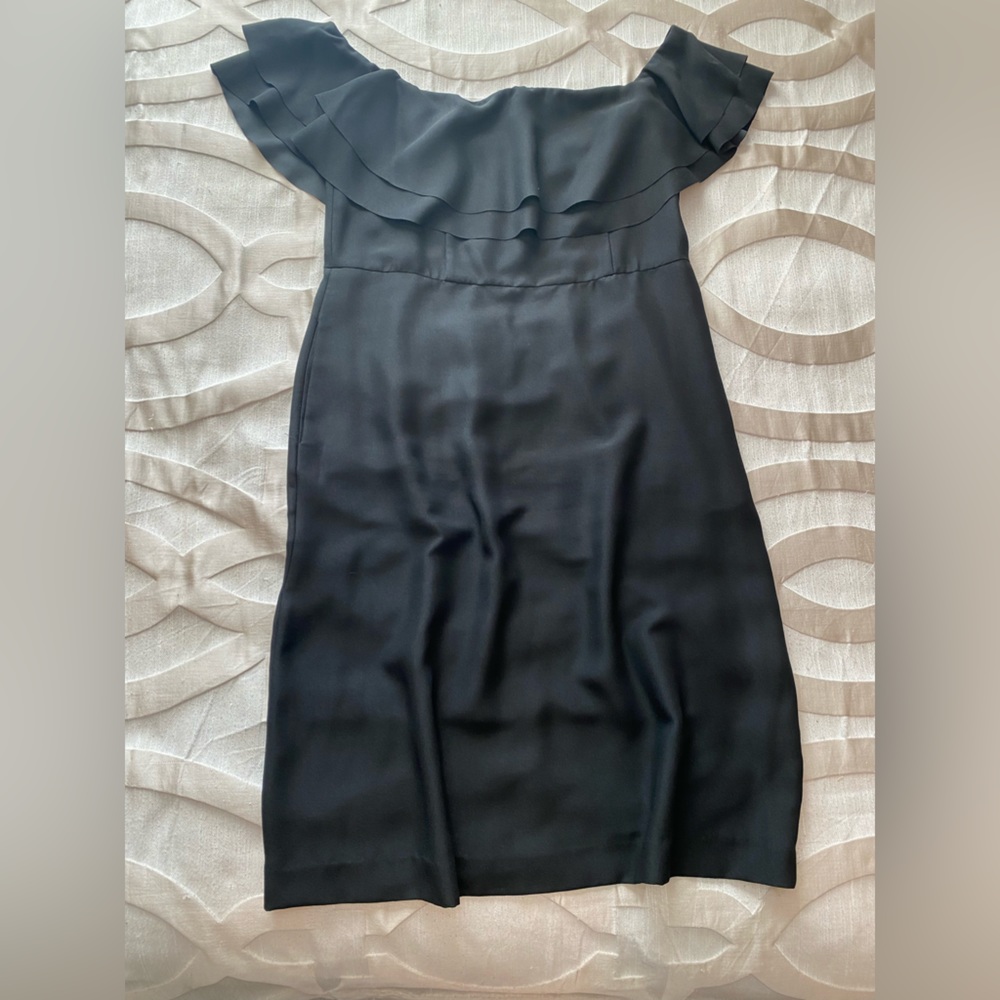 Banana Republic - Off the shoulder ruffle party dress